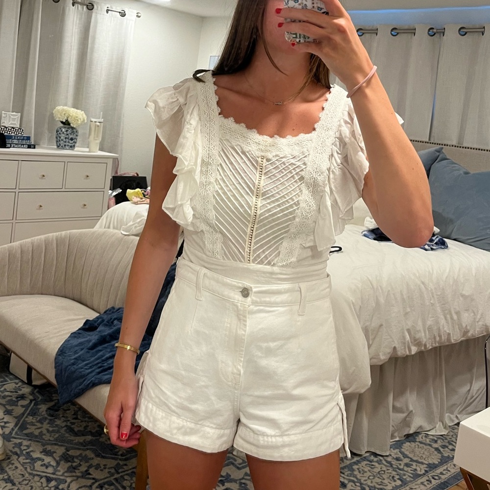 Do+Be white top